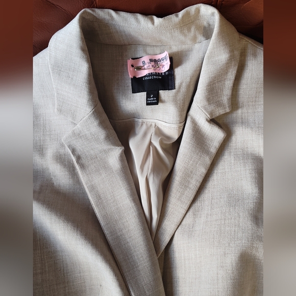 The limited Collection Women's 2 - Picture 4 of 9